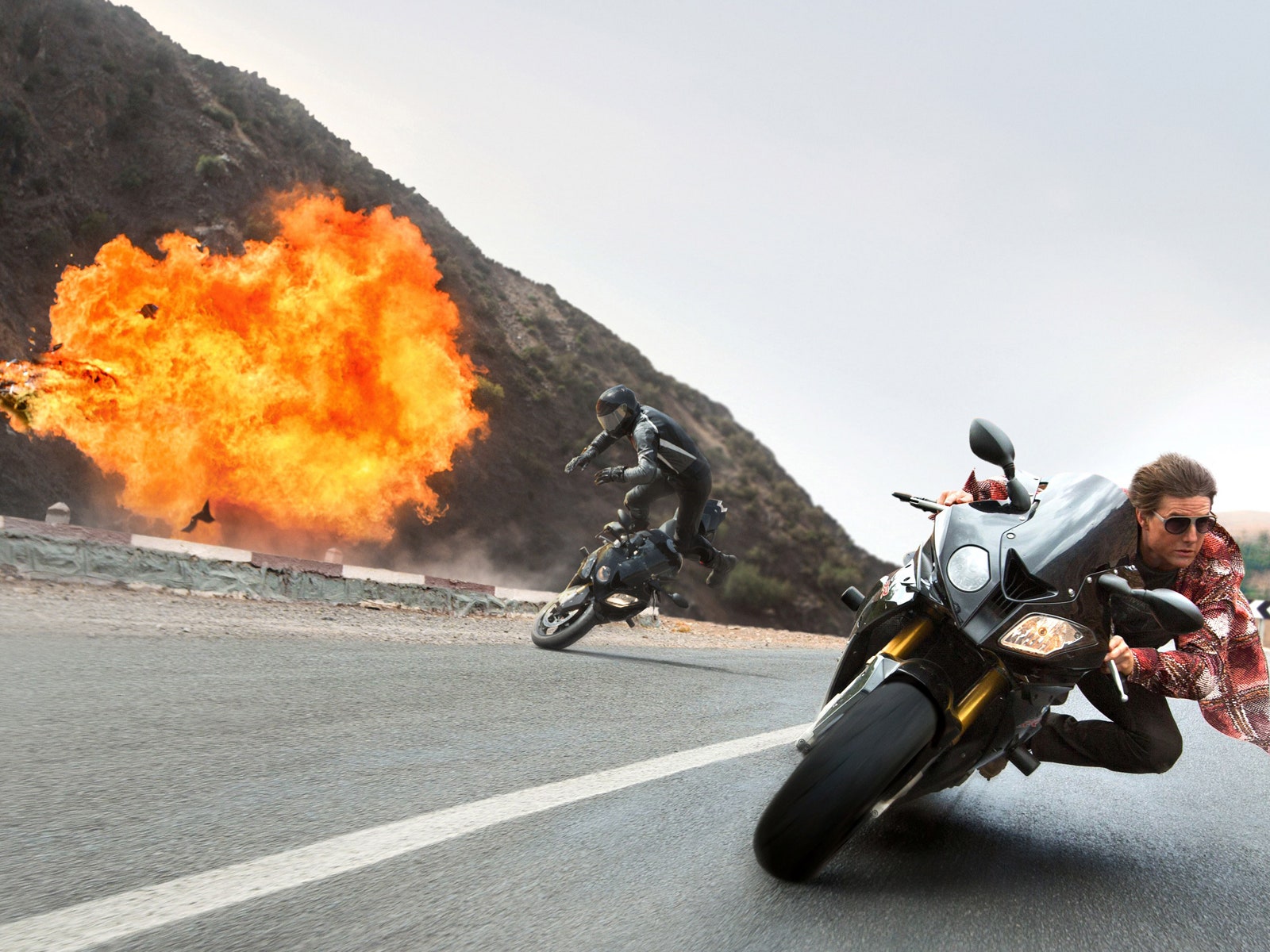 Tom Cruise's Motorcycle Stunts