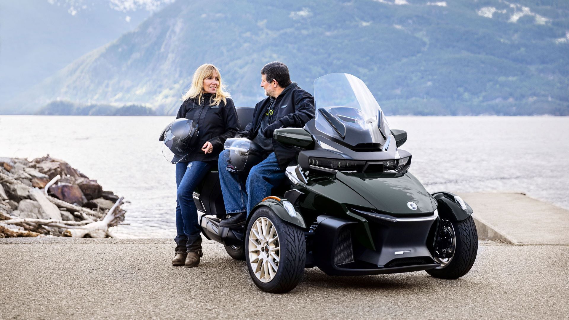 2-Seater Spyder Motorcycle