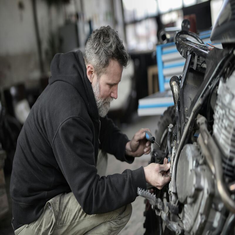 motorcycle mechanic